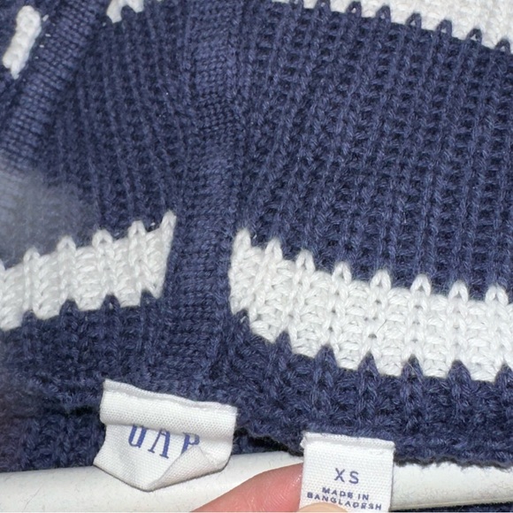 Women’s Gap knitted sweatshirt - Picture 3 of 5